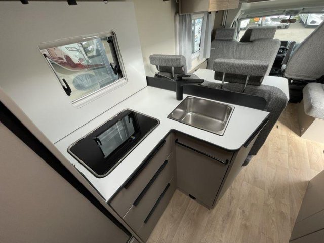 Burstner Campeo TD 676 G - Photo 9