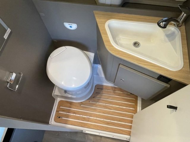 LMC Innovan 590 - Photo 8
