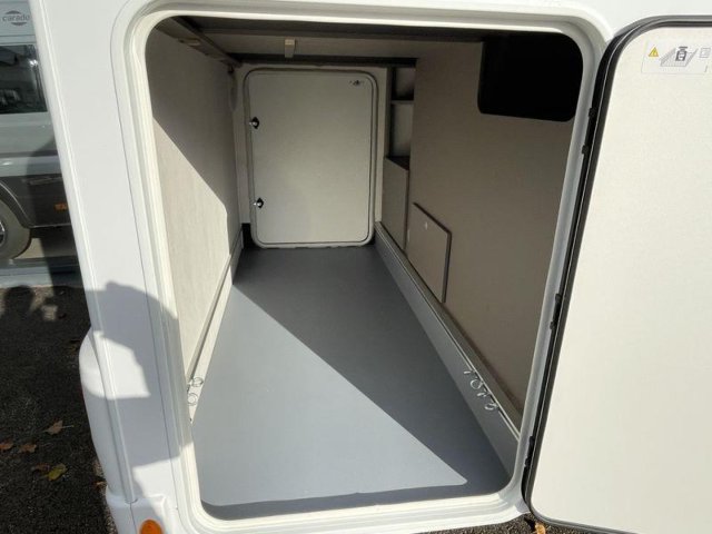 LMC Tourer Lift H 660 G - Photo 4