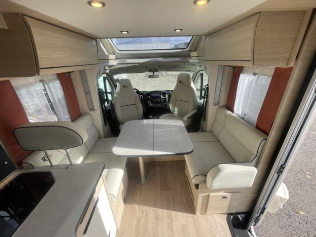 Rapido 696 F 696F 65 ANS - Photo 6