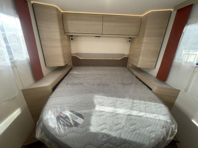 Rapido 696 F 696F 65 ANS - Photo 10