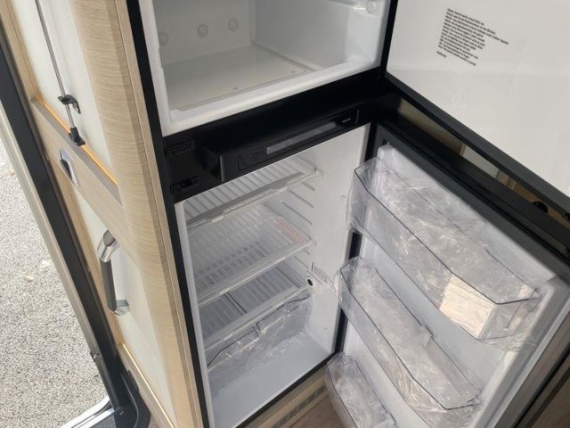 Rapido 696 F 696F 65 ANS - Photo 11