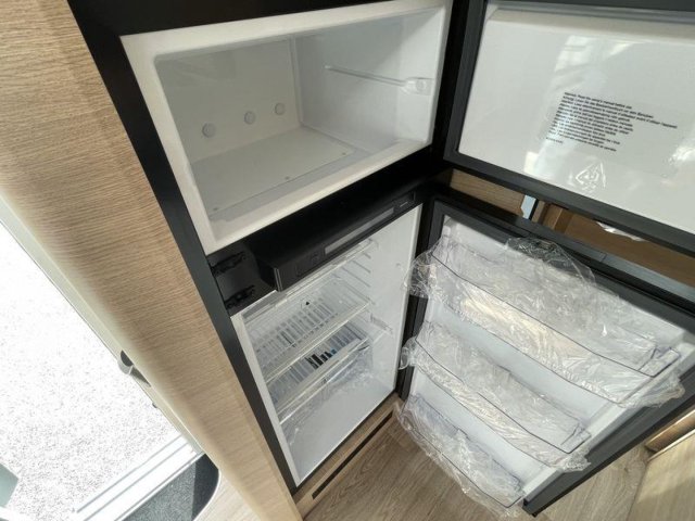 Rapido 8096 DF - Photo 15