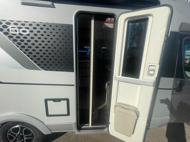 Adria Compact DL 60eme Anniversaire 60 Y - Photo 14