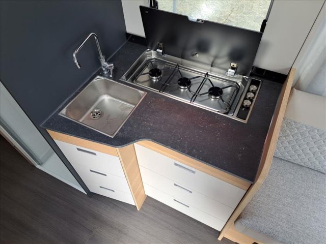 Adria Matrix Axess 650 DC - Photo 10
