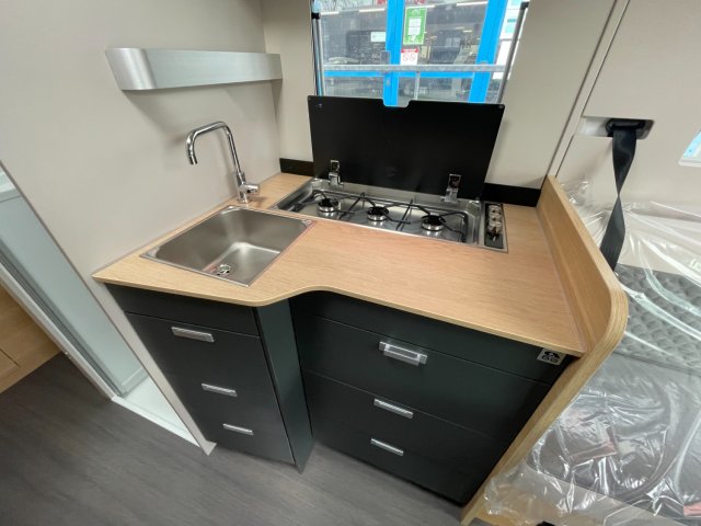 Adria Matrix Axess 650 DC 60 ANS - Photo 5