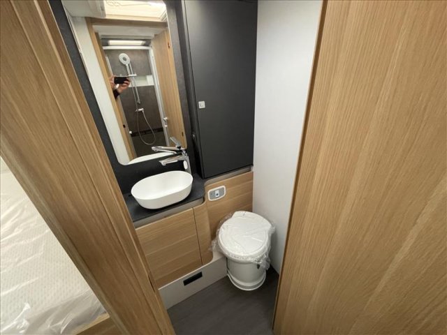 Adria Matrix Plus 670 DL - Photo 11