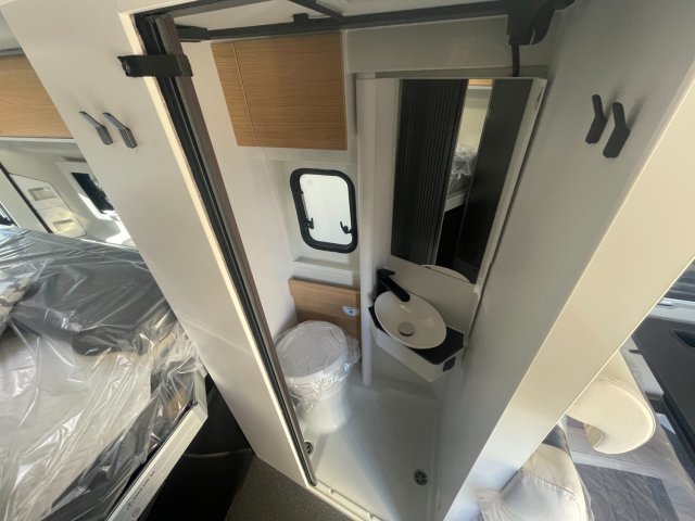 Adria Twin 640 SGX PTR 60 ANS - Photo 4
