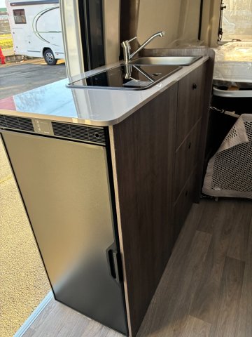 Benimar Benivan 100 Up - Photo 4