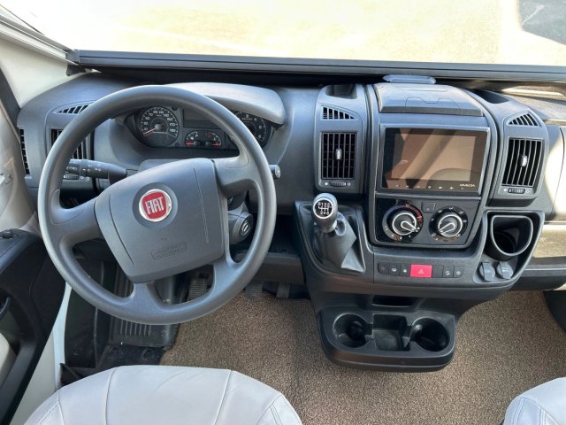 Pilote P 696 C Essentiel - Photo 3