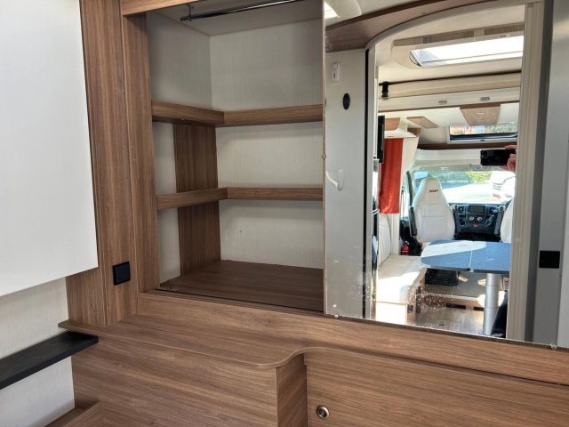 Pilote P 696 C Essentiel - Photo 9