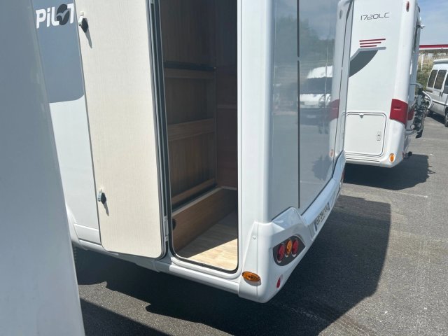 Pilote P 696 D Evidence - Photo 11