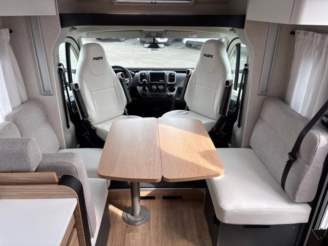 Pilote P 720 FC Evidence - Photo 5