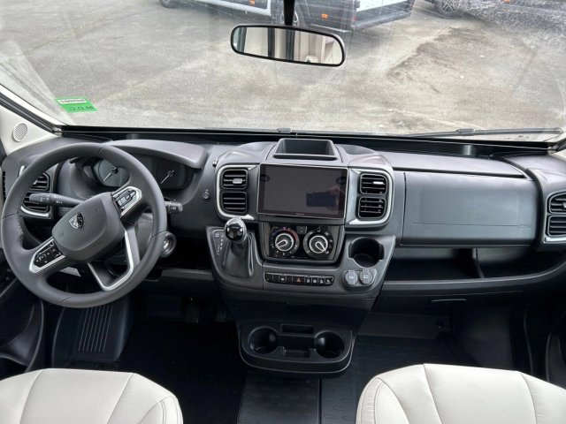 Rapido 696 F 65 Ans - Photo 3