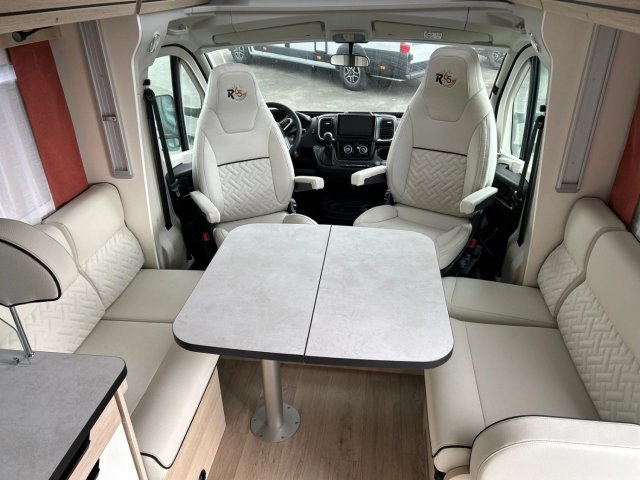 Rapido 696 F 65 Ans - Photo 5