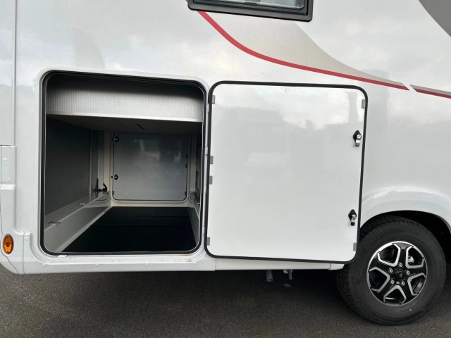 Rapido 696 F 65 Ans - Photo 11