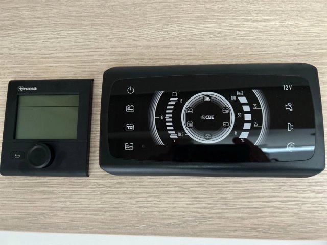 Rapido 696 F 65 Ans - Photo 12