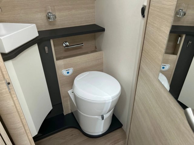 Rapido C86 65 ANS - Photo 12