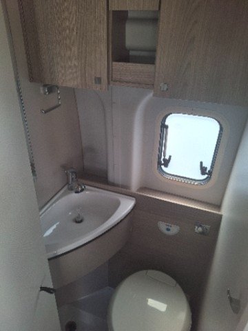 Burstner Lineo C 550 - Photo 6