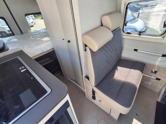 Burstner Lineo C 550 - Photo 9