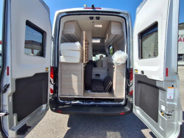 Burstner Lineo C 550 - Photo 11