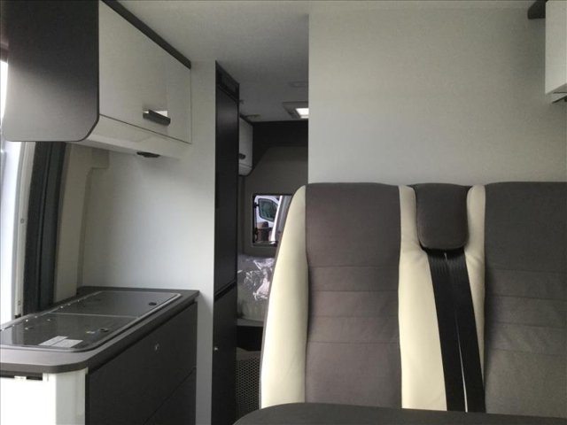 Mc Louis Menfys Van 3 S-Line - Photo 6