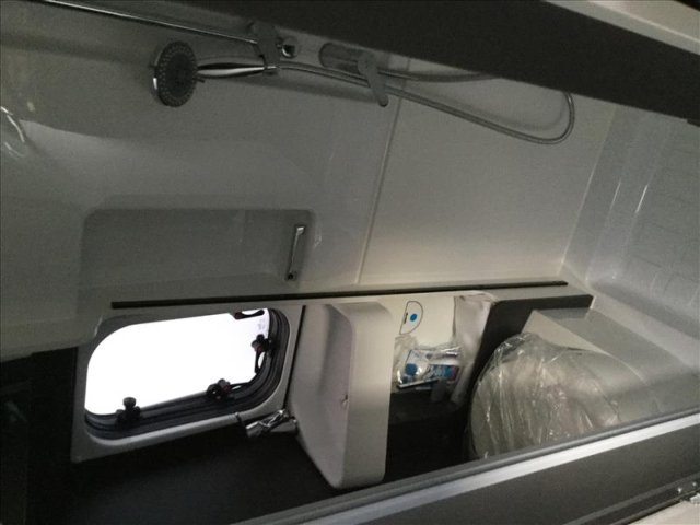 Mc Louis Menfys Van 3 S-Line - Photo 10