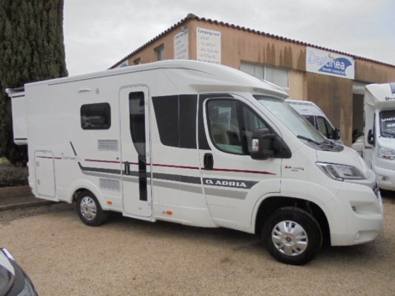 Adria Compact SCS
