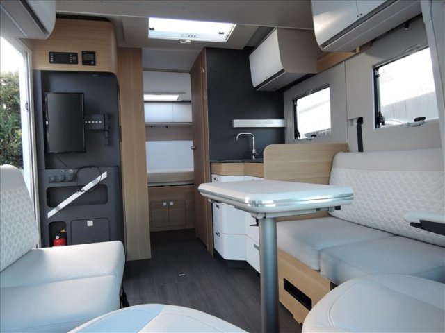 Adria Matrix Plus 670 DC + - Photo 9
