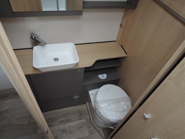 LMC Tourer Lift H 720 - Photo 5