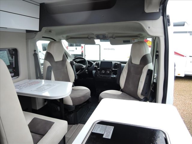 Mc Louis Menfys 3 Next VAN - Photo 4