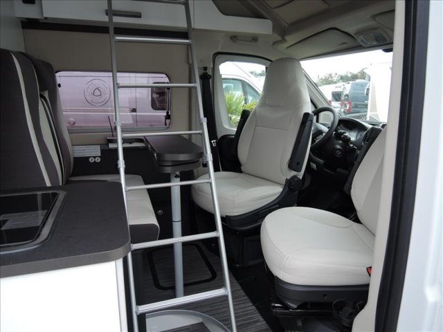 Mc Louis Menfys Van 1 S-Line - Photo 2