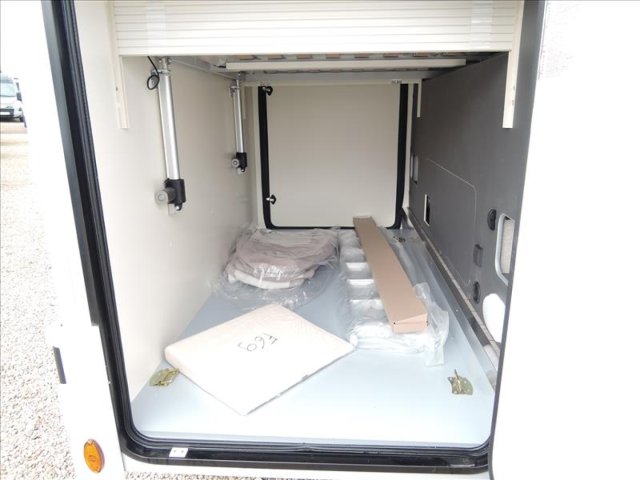 Mc Louis Yearling 81 - Photo 3