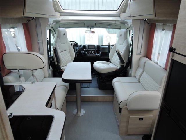 Rapido 696 F - Photo 5