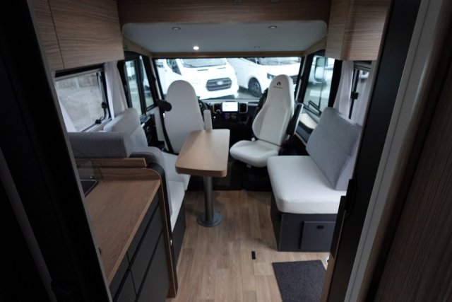 Bavaria Initial I720FC Nomade - Photo 27