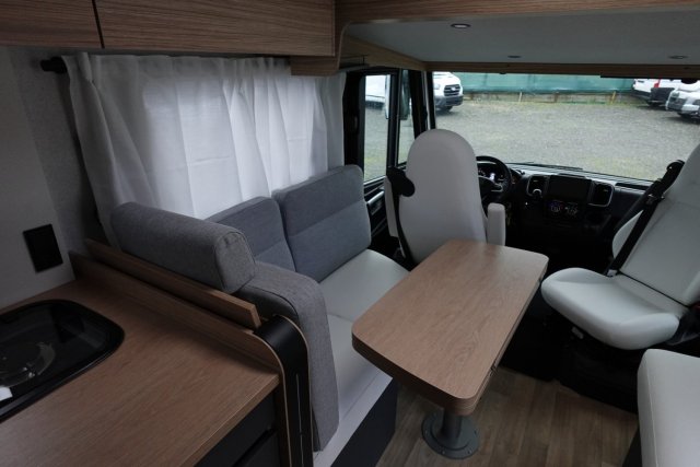 Bavaria Initial I740FC Nomade - Photo 31