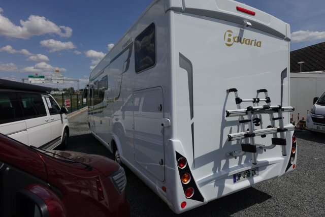 Bavaria Initial I740FGJ Style - Photo 4