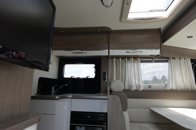 Bavaria Initial I740FGJ Style - Photo 7