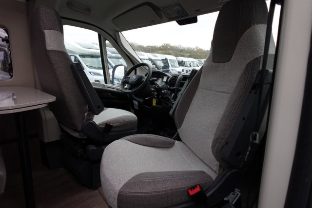 Benimar Benivan 100 Up - Photo 9