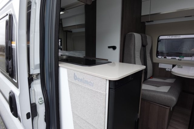 Benimar Benivan 144 Up - Photo 10