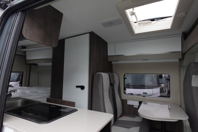 Benimar Benivan 144 Up - Photo 11