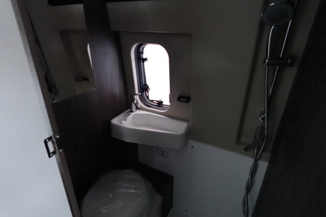 Benimar Benivan 144 Up - Photo 19