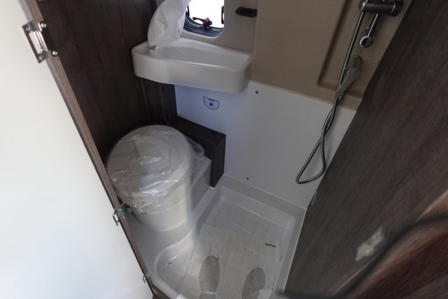 Benimar Benivan 144 Up - Photo 16