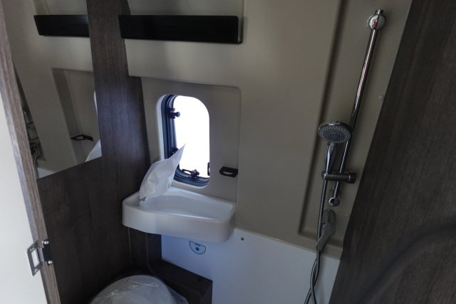 Benimar Benivan 144 Up - Photo 17