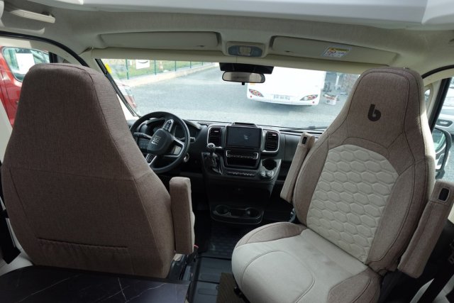 Benimar Mileo 263 - Photo 12