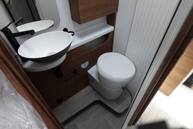 Benimar Mileo 263 - Photo 24