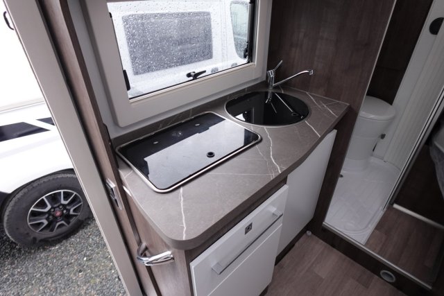 Benimar Tessoro 430 - Photo 17