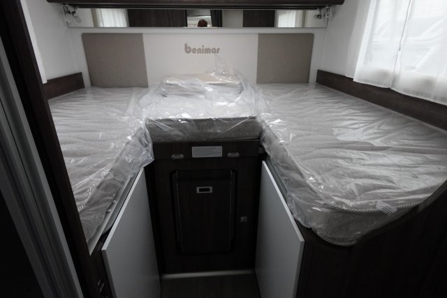 Benimar Tessoro 463 Up - Photo 15