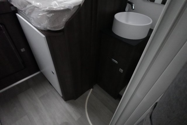 Benimar Tessoro 463 Up - Photo 16