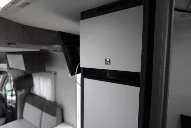 Benimar Tessoro 463 Up - Photo 22